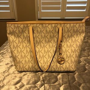 Michael Kors purse